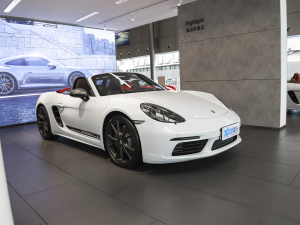 2022Boxster T 2.0T 