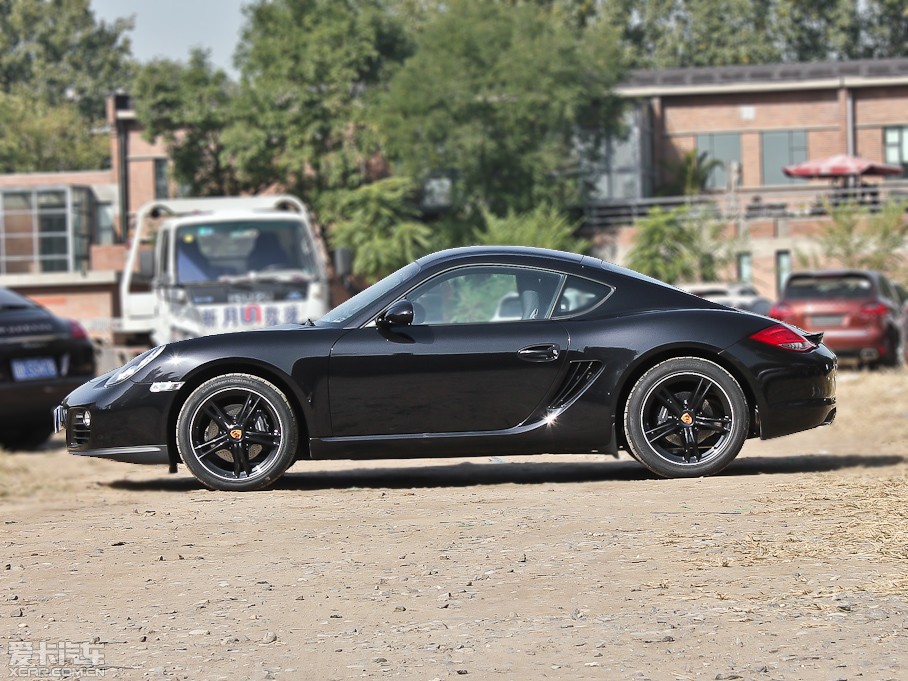 2012Cayman R