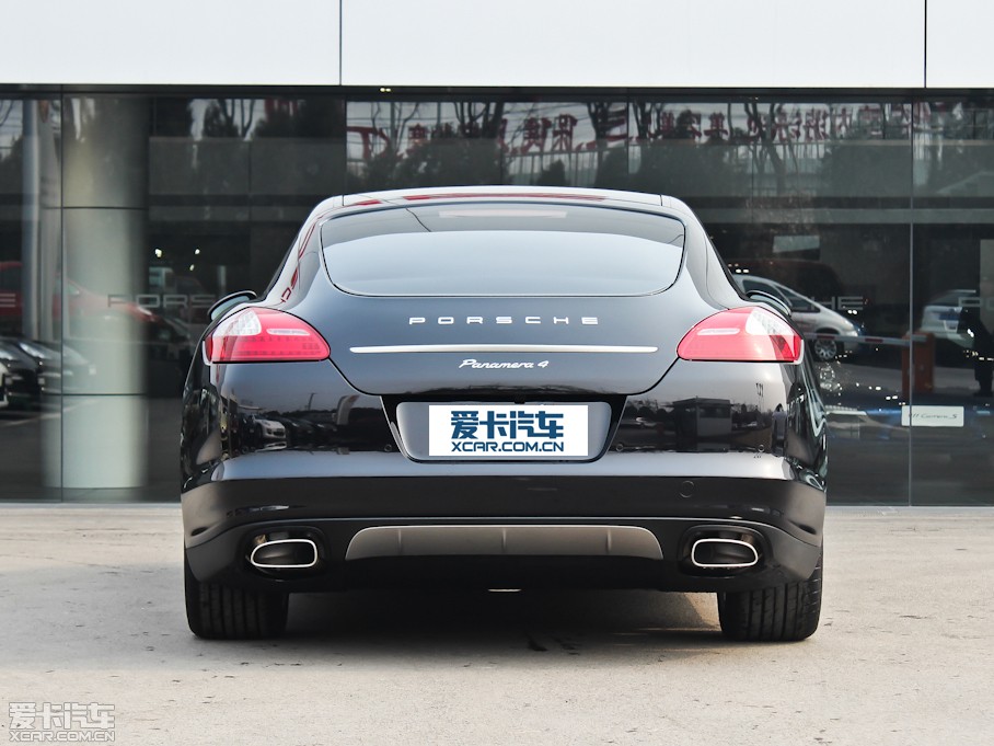 2013Panamera 4 Platinum Edition