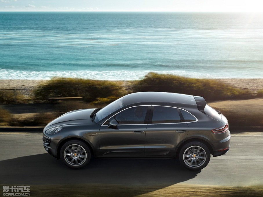 2014Macan S