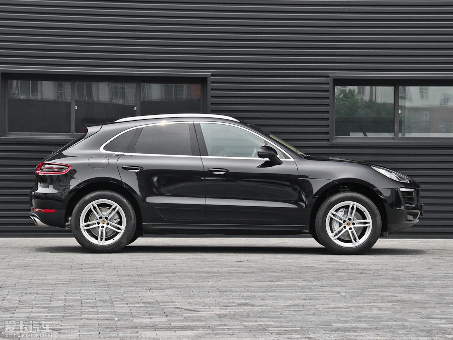 2014Macan S