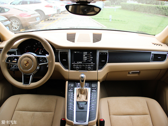 保时捷2014款macan