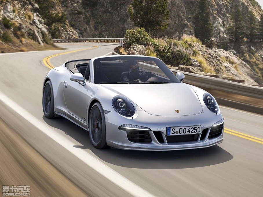 2015ʱ911 Carrera 4 GTS Cabriolet 