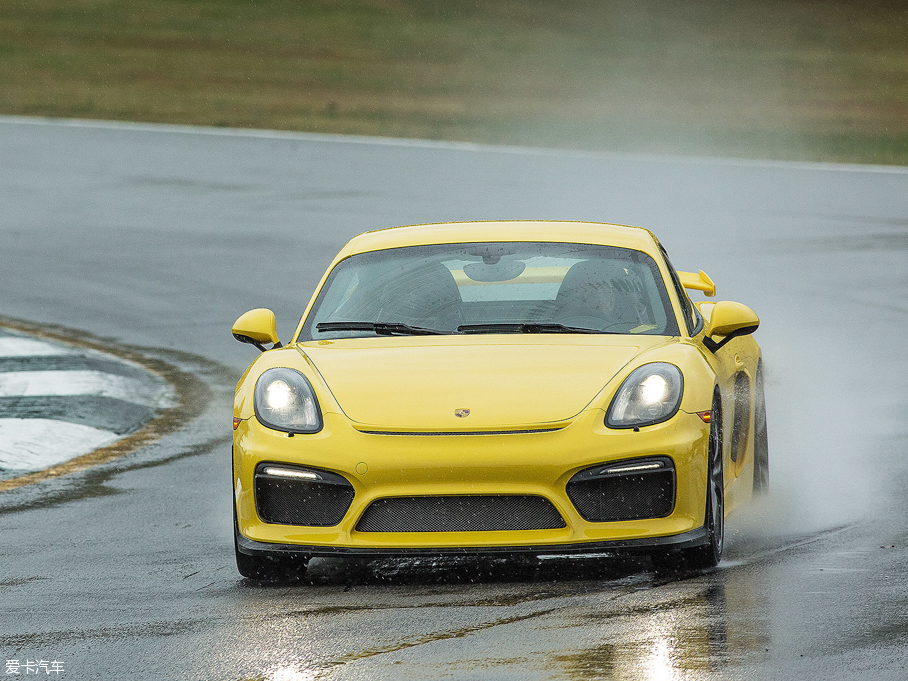 2015Cayman GT4