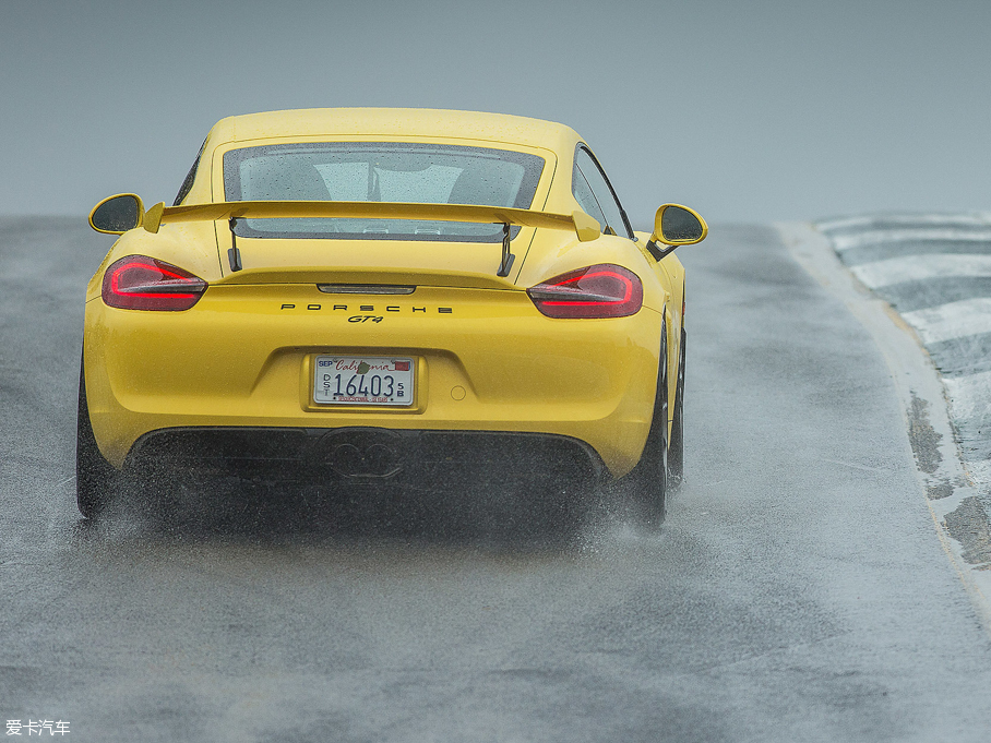 2015Cayman GT4