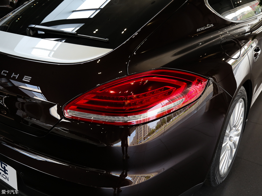 2016Panamera Executive Edition