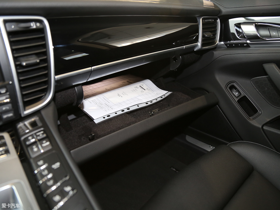 2016Panamera Executive Edition