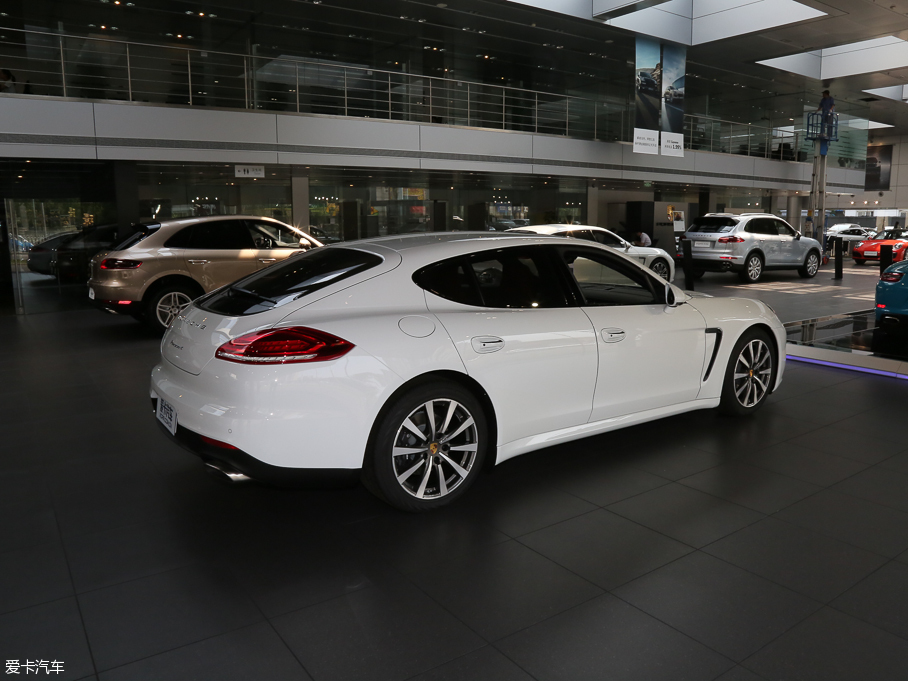 2016Panamera 4 Edition