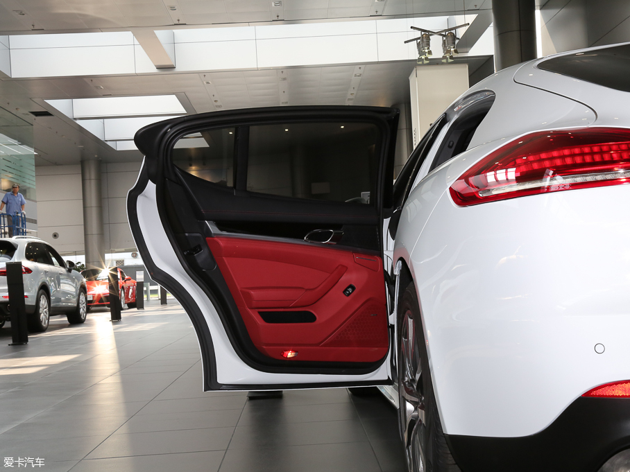 2016Panamera 4 Edition