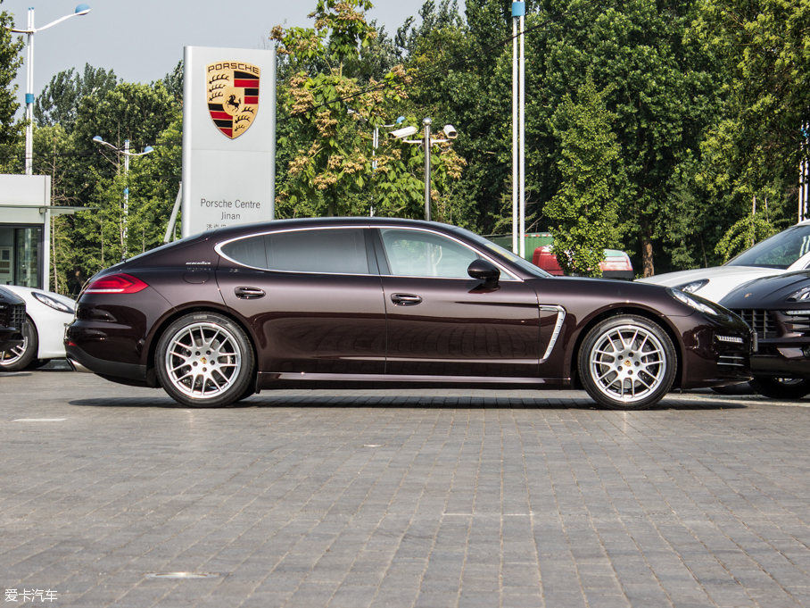 2016Panamera 4 Executive Edition