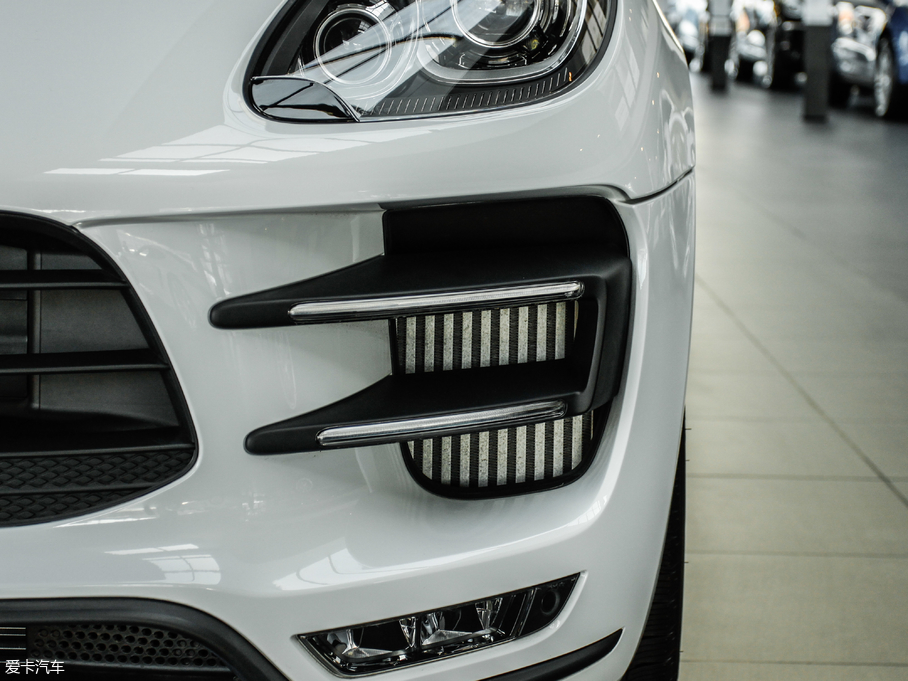 2017Macan Turbo