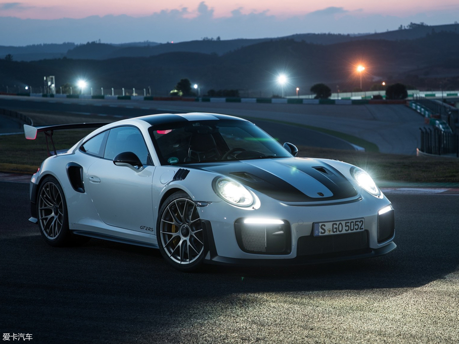 2017ʱ911 GT2 RS