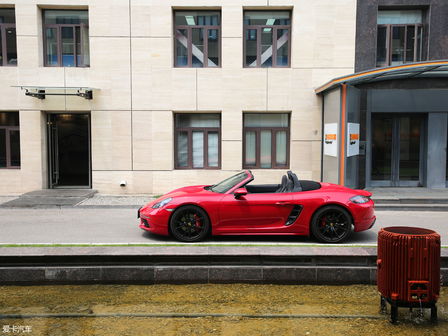 2018ʱ718 Boxster S