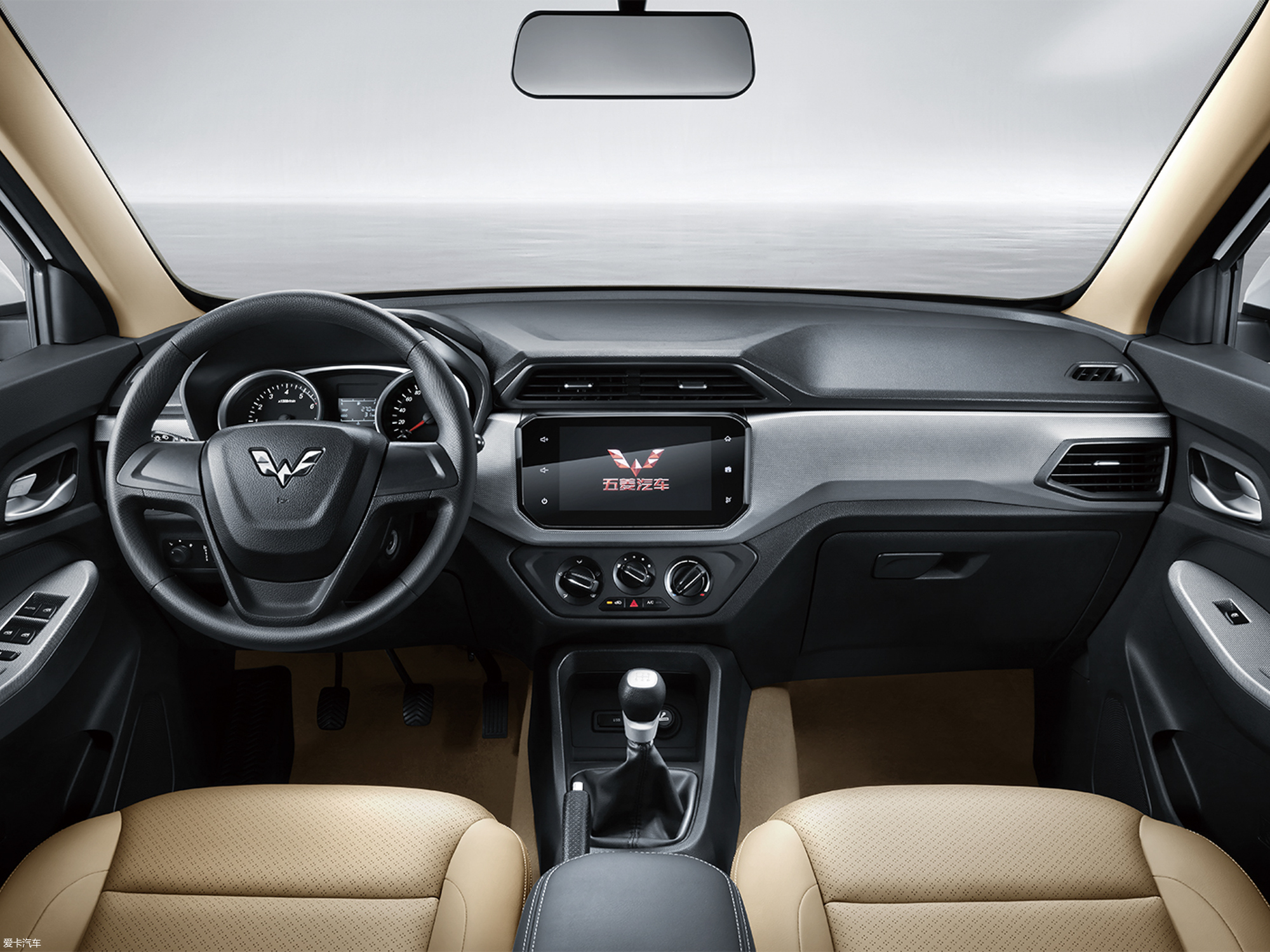 【2018款五菱宏光s经典款 1.