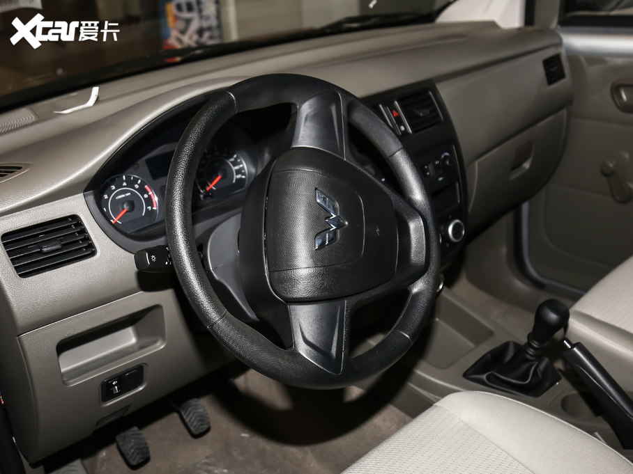 2019款 五菱荣光V 1.5L封窗车实用型国VI LAR