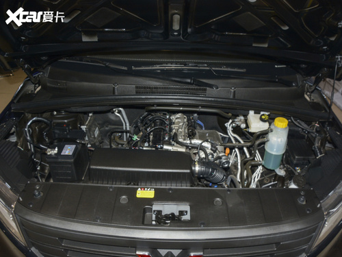 2020款 五菱宏光PLUS 1.5L 手动致富型 2座