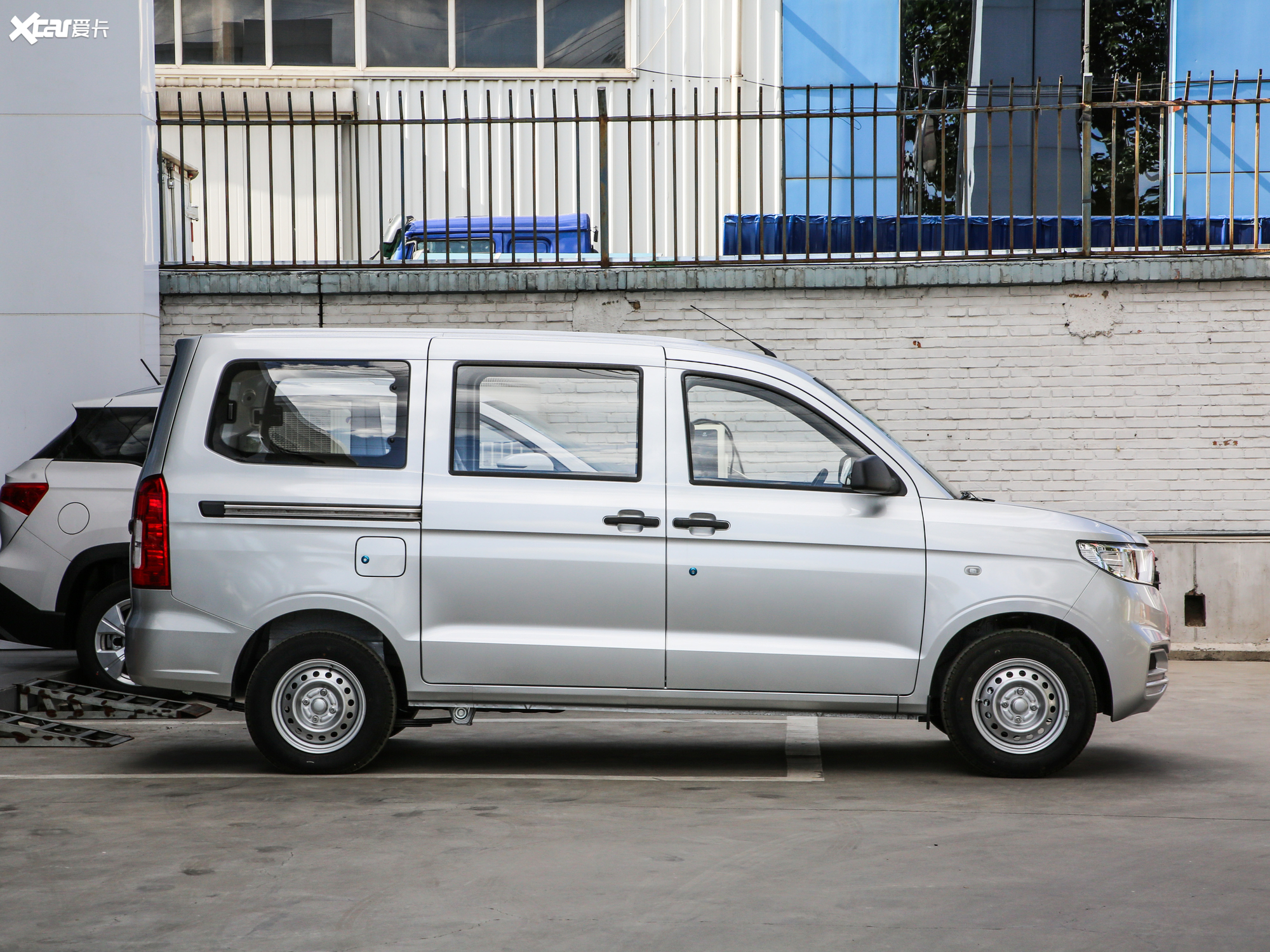 爱卡首页 汽车图片 五菱 五菱宏光v 2020款1.