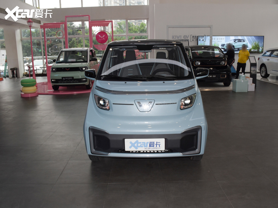 继宏光MINI EV后，五菱系“老头乐”再上新款，续航305公里