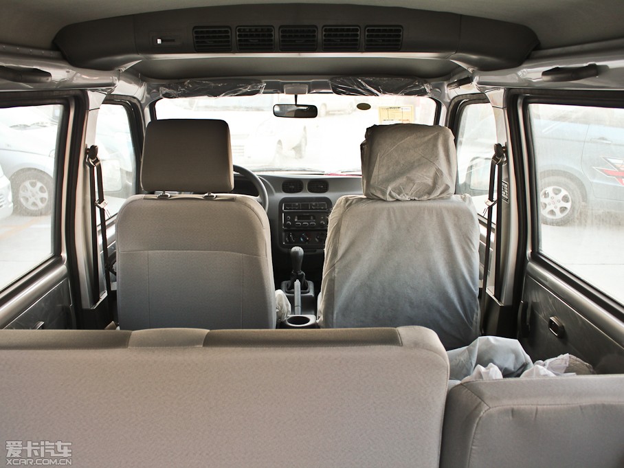 2010款五菱之光1.0l 新版基本型 有空调