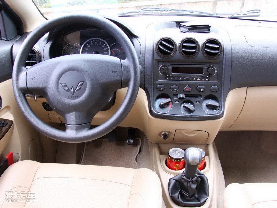 2010款五菱宏光1.2l 标准版