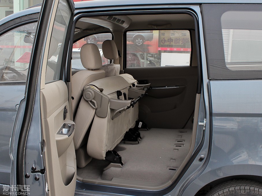 2010款五菱宏光1.2l 舒适版