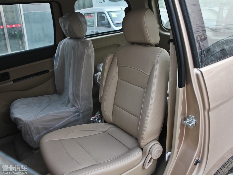 2010款五菱宏光1.4l 豪华版