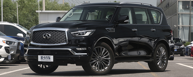 2016款英菲尼迪QX80搭载的5.6L发动机油耗是多少？