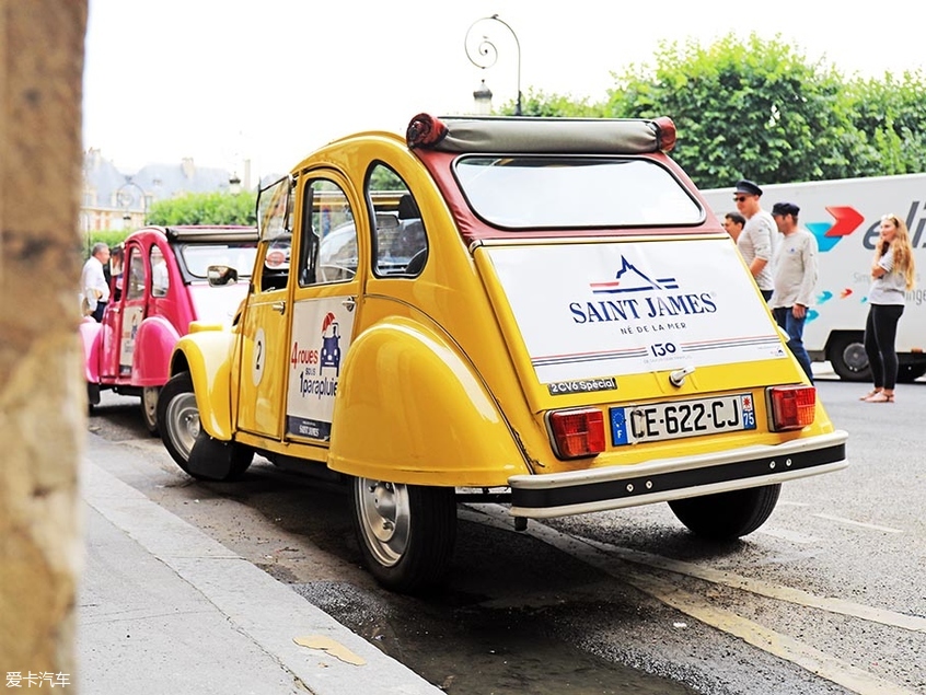 雪铁龙2CV