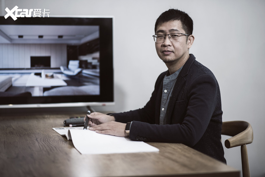 毕业于中国美术学院环境艺术系的80后室内设计师李功,是一名中国建筑