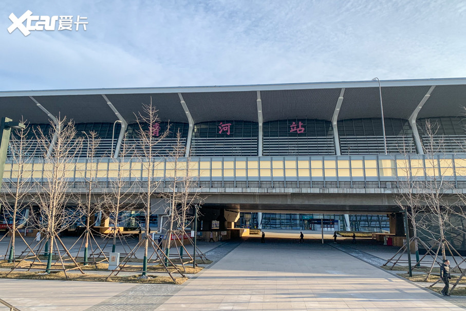 旅程始發於京張高鐵清河站,除了本文的主角中國航天外,飛速建設的中國