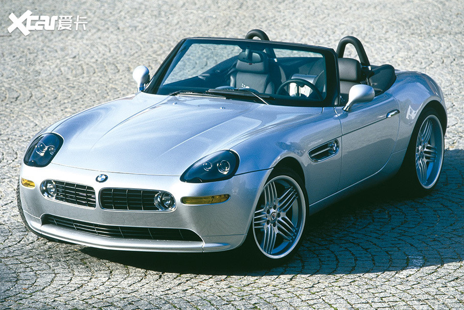 2003Z8ΪġáװȣAlpinaV8 Roadster555̨450̨V8 RoadsterܵرZ8ԭ֭ԭζƣֻڼϸĶͱˣΪͣѲĸо綯½AT䡢ҵȡ