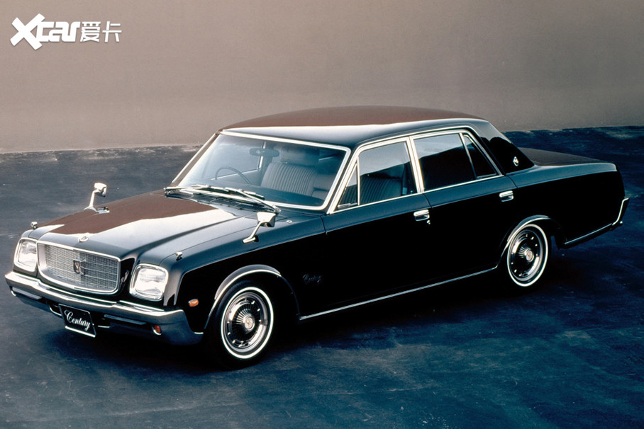 第一代丰田世纪于1967年推出,代号vg20.