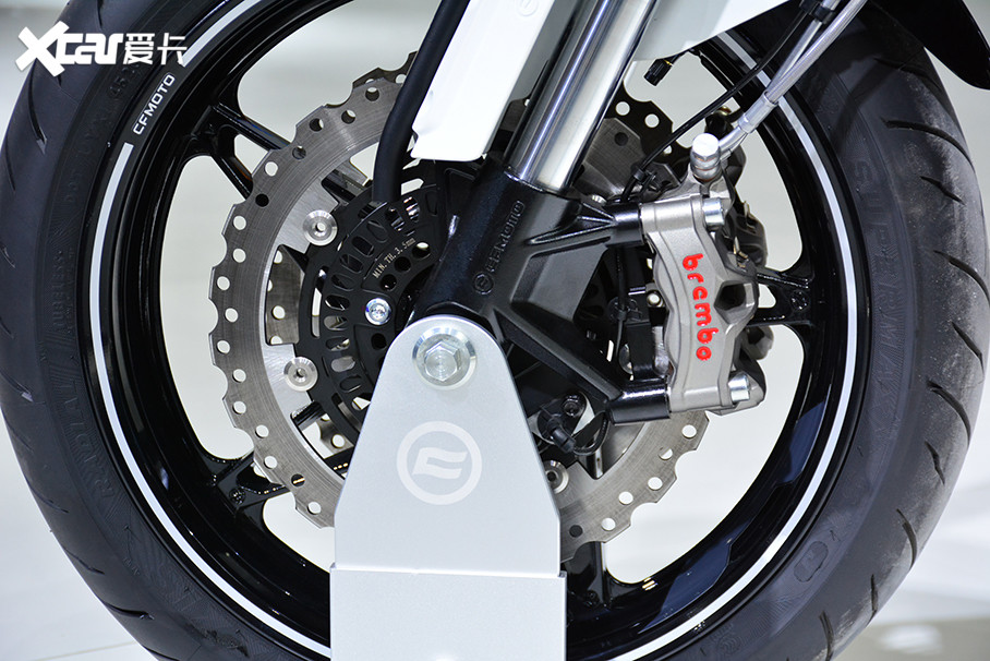 ǰ˫ɲƬԼǰBremboɲϵͳ֤Ҽʻ״̬³ĿɿԡֵһǣBrembo¿StylemaǯԼBremboϱãṩ˸ΪԵɲָԼΪǿƶЧ