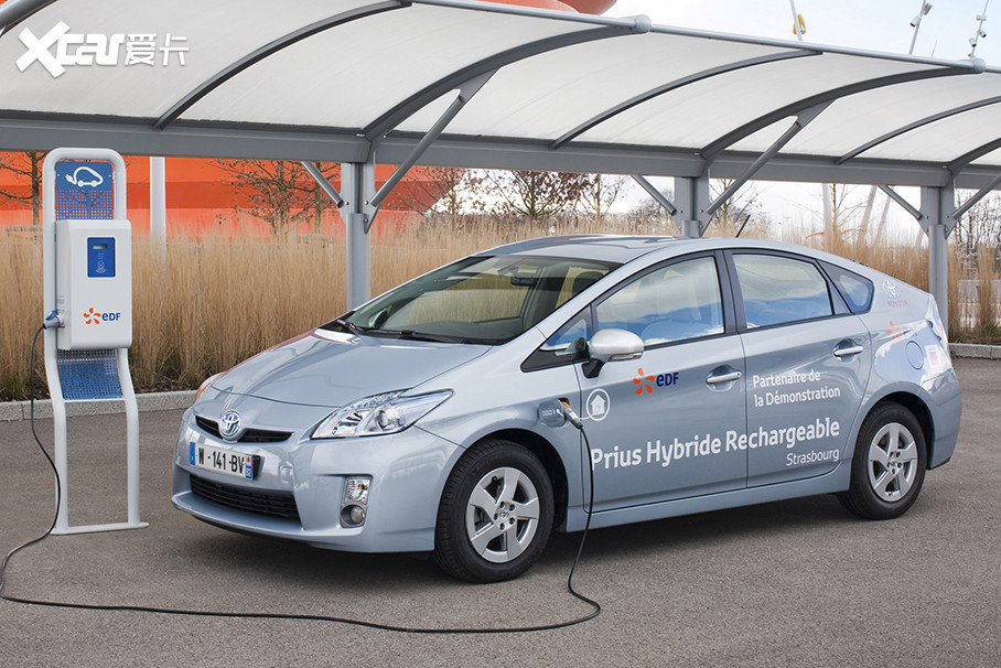 > 丰田普锐斯历史回顾