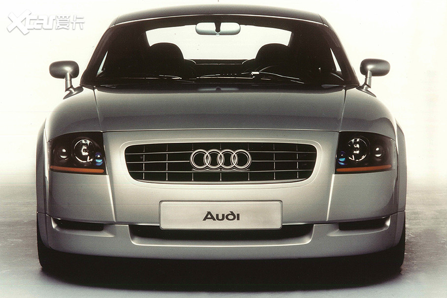 > 试驾:第一代奥迪tt