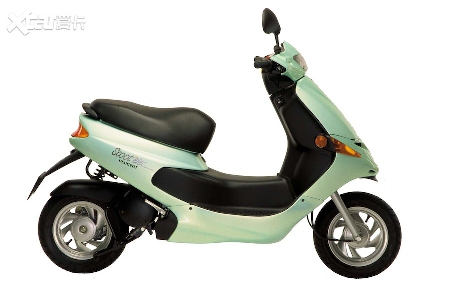 一款正式量产的电动踏板车正式发布,这款车来自标致,被命名为peugeot