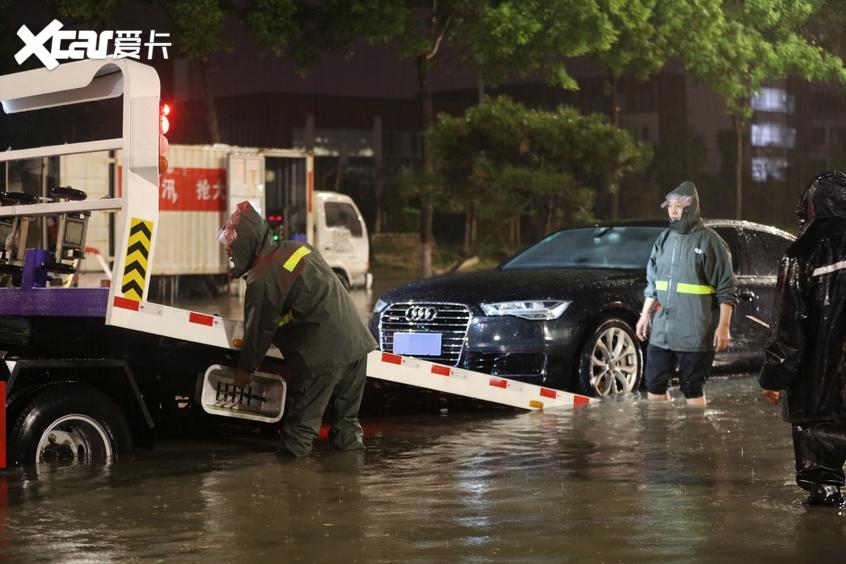 暴雨即将袭来，车辆涉水如何降低损失？