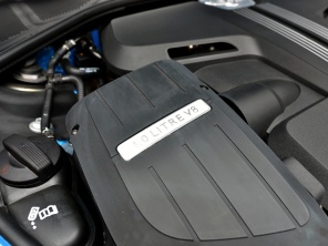 欧陆GT V8 S试驾