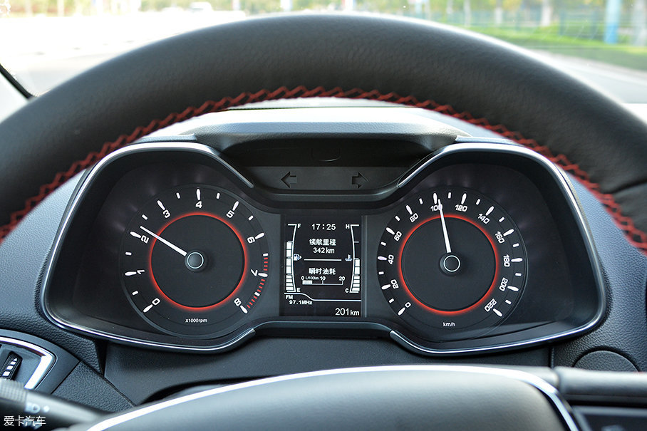 艾瑞泽5 SPORT 1.5T手动豪华版