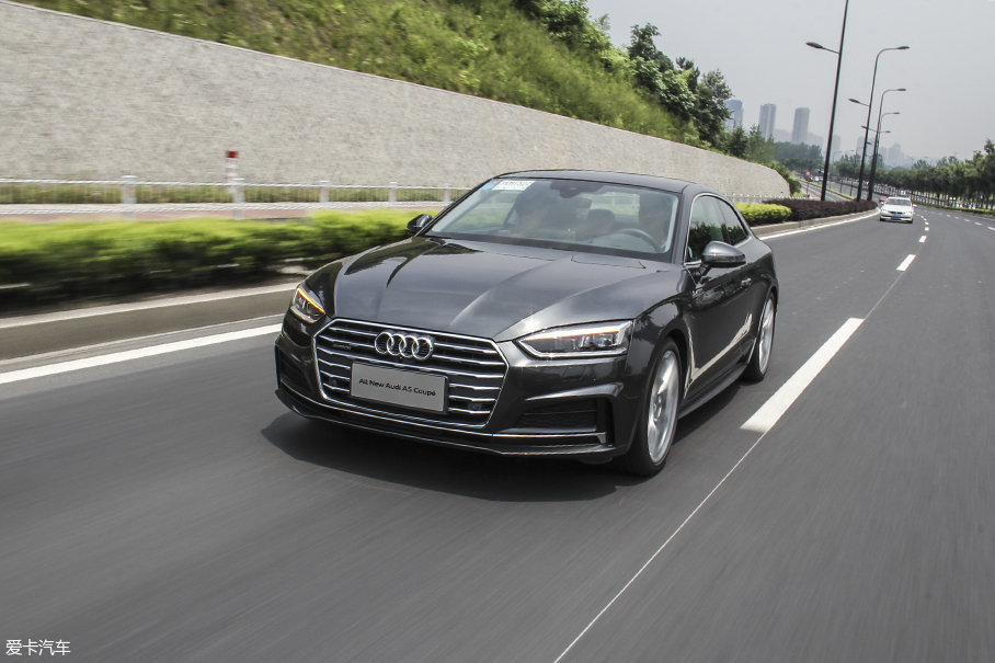 完美主义 爱卡试驾奥迪A5 Coupe 45TFSI