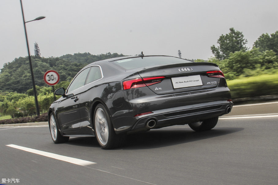 完美主义 爱卡试驾奥迪A5 Coupe 45TFSI