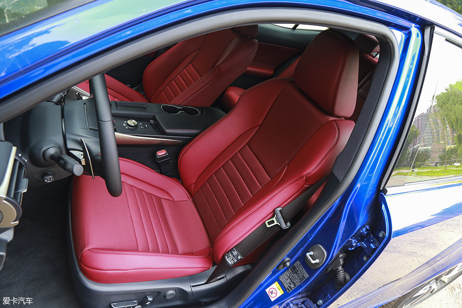 外刚内柔 测试雷克萨斯IS 300 F SPORT