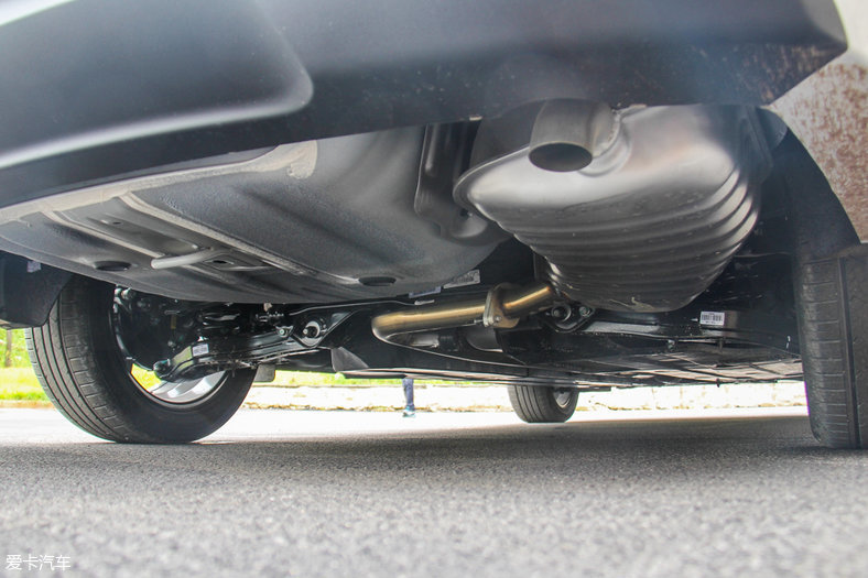 新闻画册 试起亚kx cross/凯绅