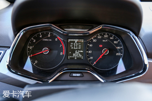2018年度车017款宝骏310W 1.5L手动豪华