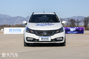 2018年度车017款宝骏310W 1.5L手动豪华