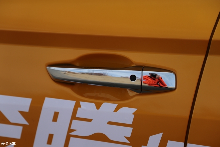 一汽奔腾T77试驾
