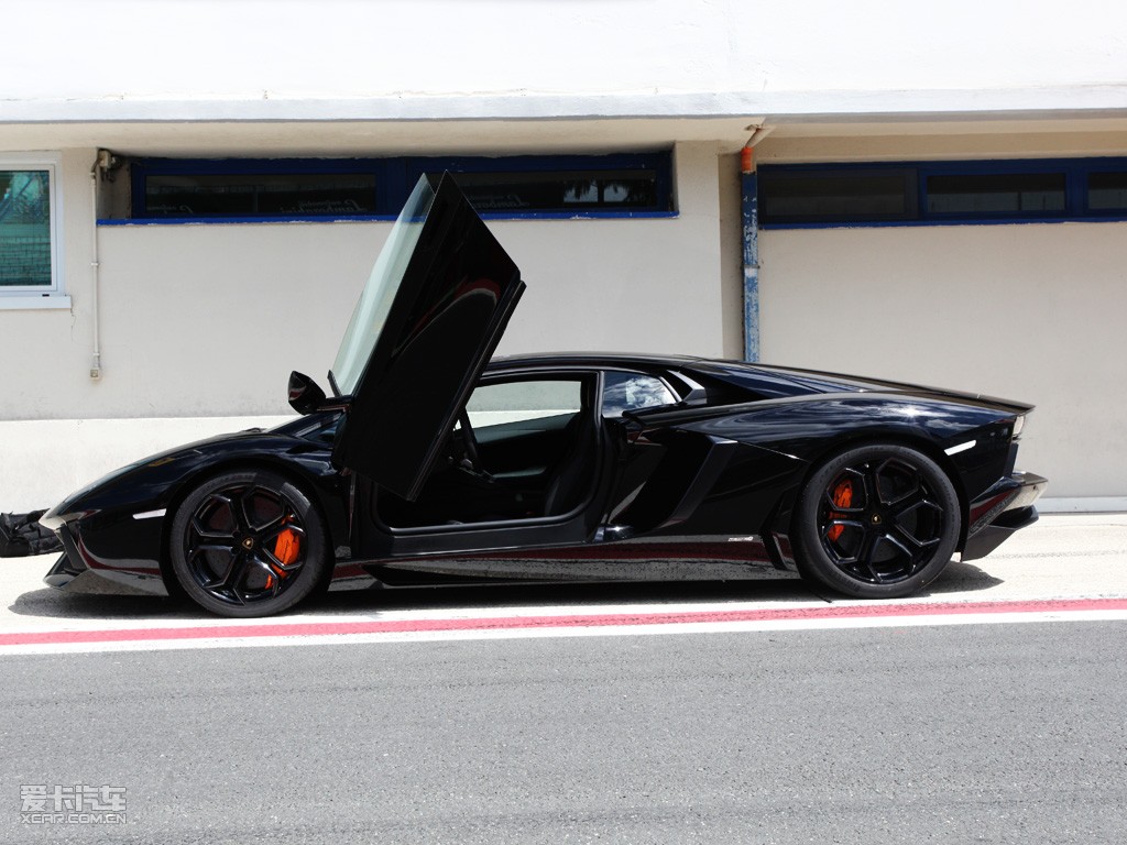 2011Aventador LP 700-4