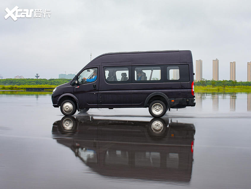 愛卡試駕東風御風:試駕感受:動力充沛 低扭出色-愛卡汽車