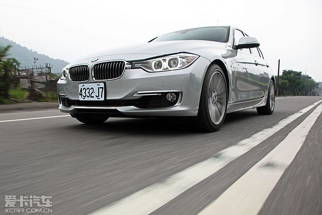 5BMW 3ϵУԴݷḻԦȤڳԼ¼ѻȥںԼʱȴ鵽3ϵҲӵԵĿܣ4ºص̨һη3ϵе棬̨հġپɱ˹·ص̨һӸٹ...