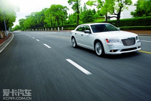 试驾克莱斯勒300C